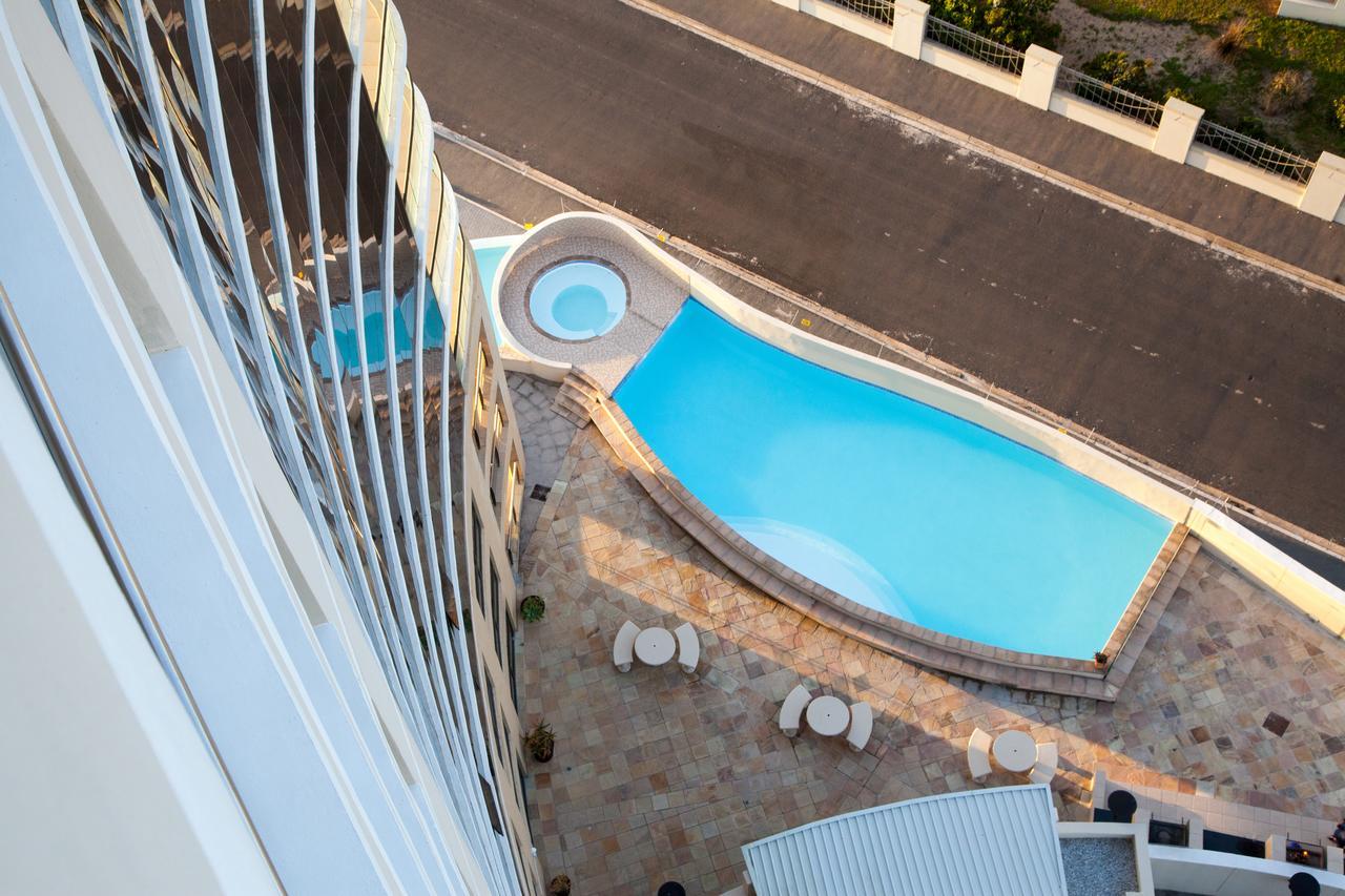 Loddey'S Self Catering Apartments - By Beach Collection Strand Luaran gambar